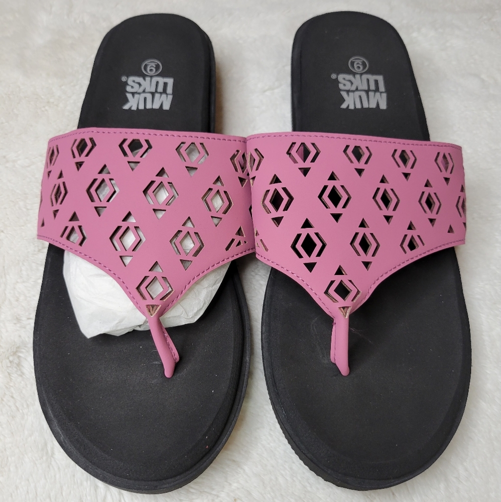 Muk Luks Pink Diamond Sandal Women's 9 NWT